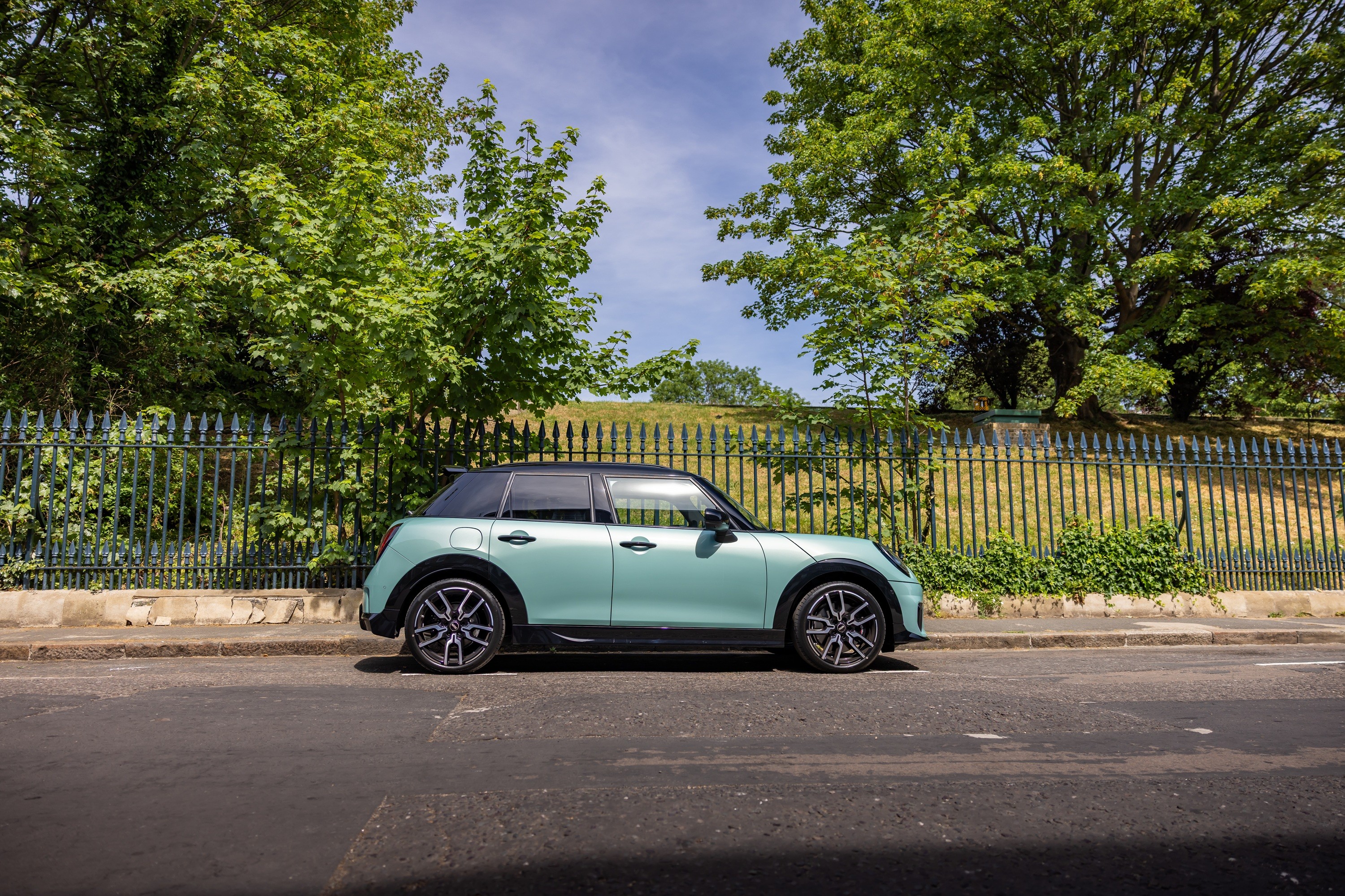 MINI Cooper 5-Door